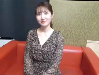 小悠亲妹妹闺蜜第二部,边干闺蜜边和妹妹聊电话
